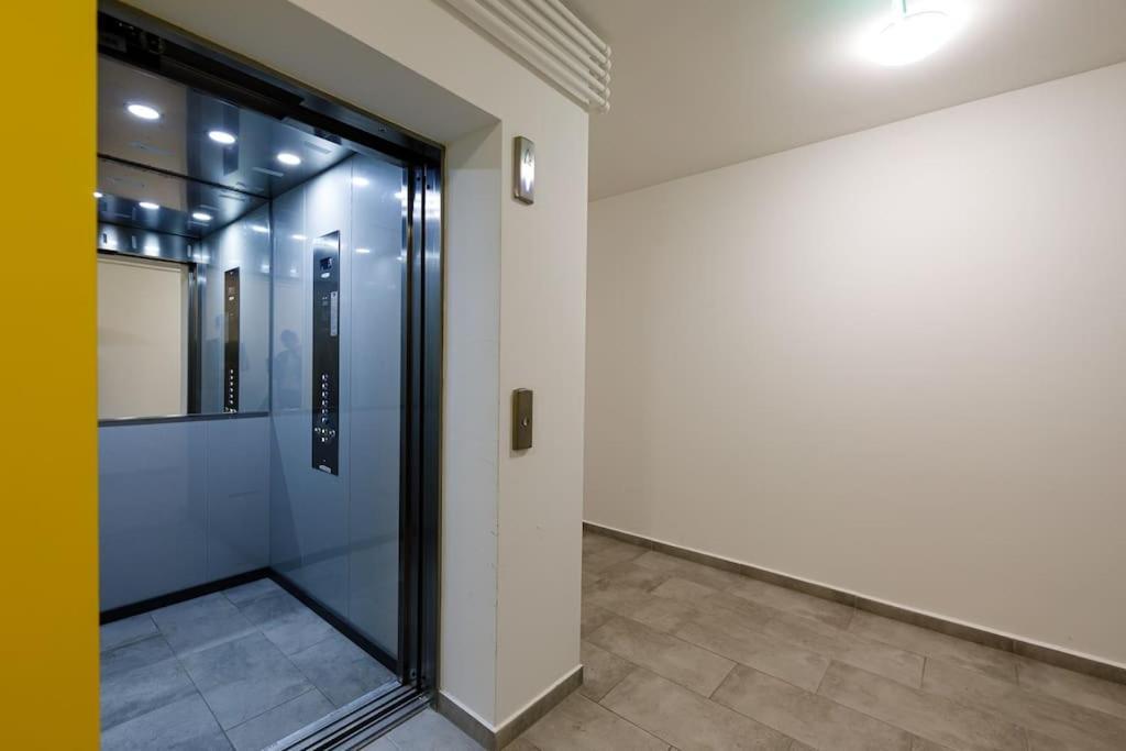 Luxury Apt. Near River & Parking Timisoara Bagian luar foto