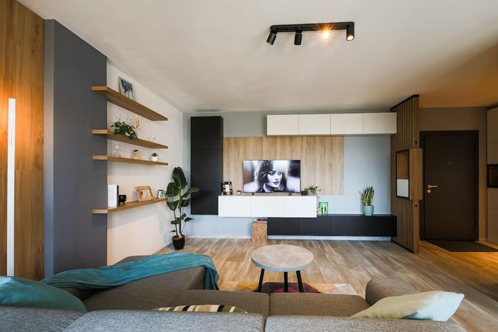 Luxury Apt. Near River & Parking Timisoara Bagian luar foto