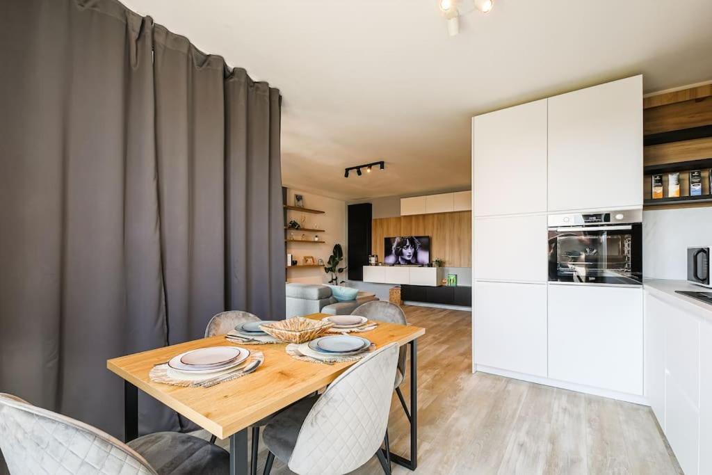 Luxury Apt. Near River & Parking Timisoara Bagian luar foto