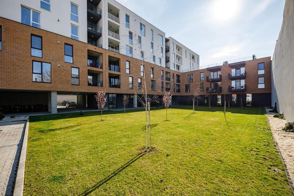 Luxury Apt. Near River & Parking Timisoara Bagian luar foto