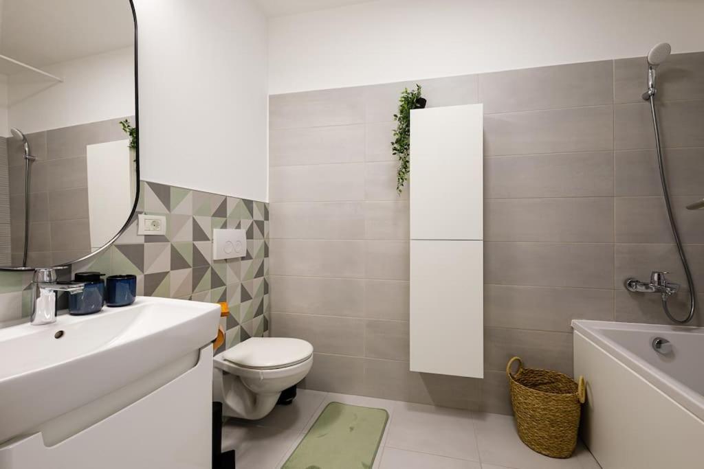 Luxury Apt. Near River & Parking Timisoara Bagian luar foto